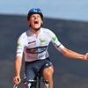 Jonge Italiaan Giulio Pellizzari wint 17de etappe van de Vuelta, duel om eindzege blijft uit
