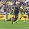 « Un retour aux sources » : les légendes du FC Nantes et le Variétés club enthousiasment le stade