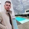 Tim De Pril uit ‘Temptation Island’ moet riante droomvilla noodgedwongen verkopen na scheiding: “Ja, ik heb er traantjes voor gelaten”