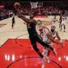 NBA. Curry et les Warriors rejoignent les demi-finales de justesse, Indiana surprend Cleveland