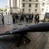 Guerre en Ukraine : l’ex-patron de Google va livrer des « centaines de milliers » de drones à Kiev