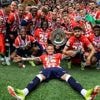 Live Eredivisie | Volksfeest barst los in Eindhoven. Lang belooft 'gekkenhuis'