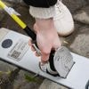 Nach erfolgreichem Testjahr: Ladebordsteine für E-Autos gehen in Serie