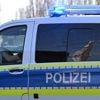 Mutter gegen Kopf getreten: Betrunkener Vater springt in Potsdam mit Kind aus Fenster