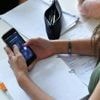 Smartphones, Tablets und Co.: Brandenburg verbietet in Grundschulen Handys im Unterricht