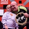 Van Gerwen vol bravoure na langverwachte titel: 'Ik ben nooit weggeweest'
