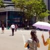 Canicule : à Singapour, une peinture captant l'humidité de l'air recouvre certains bâtiments