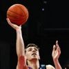 « Ce n’est plus le même joueur » : loin des Mauges et de Cholet Basket, Hugo Robineau a bien grandi