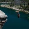 Sports extrêmes : le cliff jumping, une discipline qui cartonne sur les réseaux sociaux mais dont les risques sont souvent sous-estimés