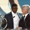 « Le coach continue de me mettre à droite » : quand Dembélé chambre Deschamps aux Trophées UNFP