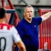Nieuwe eigenaren Vitesse nemen eerste besluit: John van den Brom volgend seizoen geen trainer meer