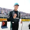 Polesitter Russell grapt: 'Ik heb nog wat strafpunten marge om mee te spelen'