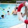 Es gibt noch freie Plätze: Schwimmkurse für Kinder und Erwachsene starten in Berlin