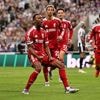 Talent Ngumoha (16) redt Slot en Liverpool met doelpunt in honderdste minuut