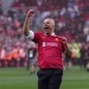 Charmante Geste des Trainers: Liverpools Meistermacher Arne Slot singt für Jürgen Klopp