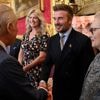David Beckham officieel geridderd door koning Charles: “Nooit verwacht dat ik zo’n eer zou ontvangen”