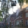 Bewoners gered van balkon en dak bij uitslaande brand in Utrecht