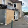 La vitrine de leur restaurant détruite par une voiture près du Mans : ils lancent un appel à témoins