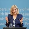 Ein Hilferuf ans eigene Team: Warum die neue Gesundheitsministerin den Krankenkassen-Notstand ausruft