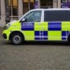 Dode en twee gewonden bij mesaanval in bus Antwerpen, verdachte aangehouden