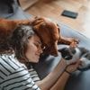 Avoir un chat ou un chien rendrait aussi heureux que de gagner 84 000 € par an, selon une étude