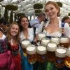 Prijzen op Oktoberfest opnieuw flink hoger: 15 euro voor liter bier, 11 euro voor water