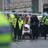 Bei Meisterfeier des FC Liverpool: Mann fährt in Großbritannien mit Auto in Menschenmenge – mehrere Verletzte