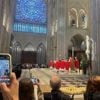 REPORTAGE. La fumée blanche en pleine messe, et soudain Notre-Dame de Paris applaudit