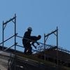 Mehr als 766 Millionen Euro Schaden: Was sich gegen Schwarzarbeit tun lässt...