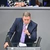 Bundestag legt Ausschüsse fest: Linke beklagt "Foulspiel", AfD wütet auch