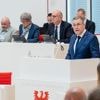 Die Brandmauer schwankt: Nur weil die AfD zu wenig Abgeordnete mobilisieren kann, scheitert einer ihrer Anträge