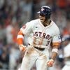 Astros walk their way to 8-7 comeback win over Yankees