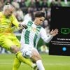 Duizenden voetbalfans boos voor de buis: KPN-storing tijdens bomvolle eredivisie-avond
