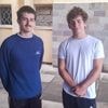 “We hebben de bankautomaten letterlijk leeggehaald”: onze reporter sprak met Seppe (18), David (19) en hun mama’s na mierenrechtszaak