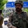 Paar uur na wapenstilstand beschuldigt India Pakistan van nieuwe beschietingen