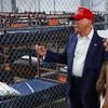 Getier, Schlafentzug, kaum Essen: Insassen berichten Horrorstorys aus Trumps "Alligator Alcatraz"