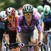 Arensman strijdt in kopgroep om ritwinst, Healy neemt geel virtueel over van Pogacar