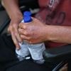Video: „Nach fünf Minuten sind alle Spenden weg“: Berlins Hitzehilfe stößt an ihre Grenzen