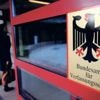 Gab es Aussagen zur Einstufung der AfD?: Verfassungsschutz redet wieder „im Hintergrund“ mit Medien