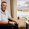 John staat achter zwager die zus uit barmhartigheid verstikte: ‘Ik weet hoe de vork in de steel zit’