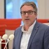 AfD-Hochstufung: SPD: AfD-Parteibuch und öffentlicher Dienst vereinbar?