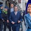 “Hoe Bart De Wever en de PS elkaar cadeaus doen, maar de burger helemaal niet”