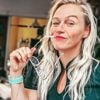 Kritisch denken, schermtijd beperken en je bubbel doorprikken: zo blijf je baas over sociale media en AI