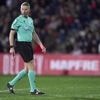 « Un supporter du FC Barcelone » : la chaîne du Real Madrid s’emporte contre l’arbitre du Clasico