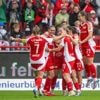 2. Fußball-Liga der Frauen: Union-Frauen holen sich vor großer Kulisse die Meisterschale