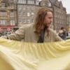 Why did 1,000 people watch a man fold a sheet in Edinburgh?