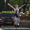 La Française Maeva Squiban double la mise en solitaire et remporte la 7e étape du Tour de France femmes, Kim Le Court sauve son maillot jaune