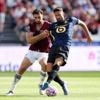VIDÉO. La reprise acrobatique exceptionnelle d’Olivier Giroud avec Lille face à West Ham