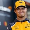 Lando Norris wijst huwelijksaanzoek af, Charles Leclerc rijdt niet in tweede training na crash