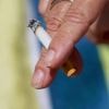Santé publique : le tabac interdit près des écoles et sur les plages